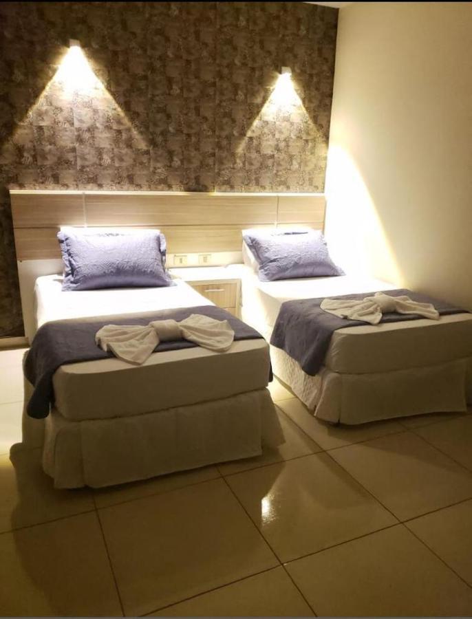 Hotel Llamosas Ciudad del Este Ngoại thất bức ảnh